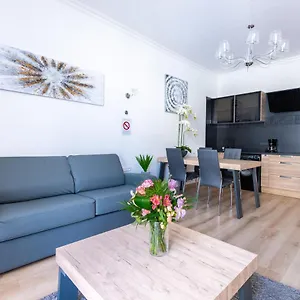 Apartment Sunny And Modern Baquis Flat